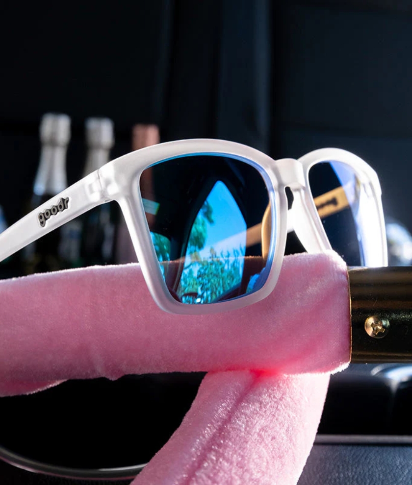 Middle Seat Advantage (translucent clear frame)