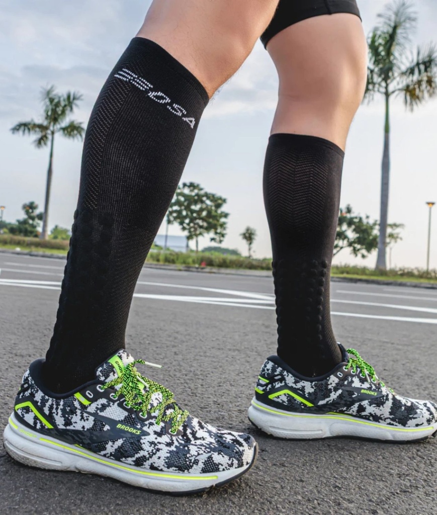 OSA Max Compression Running Socks