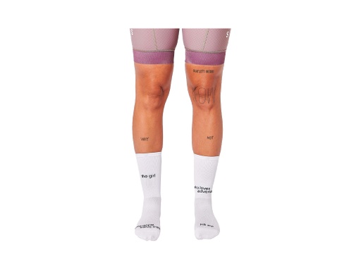 [1001973] 09_05 The Girl Who Loves Adventure Socks